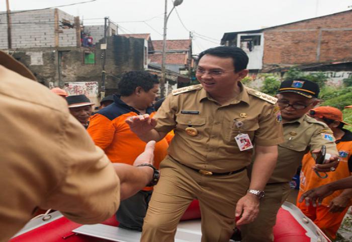 Ahok Masih Layani Warga Sebelum Sidang
